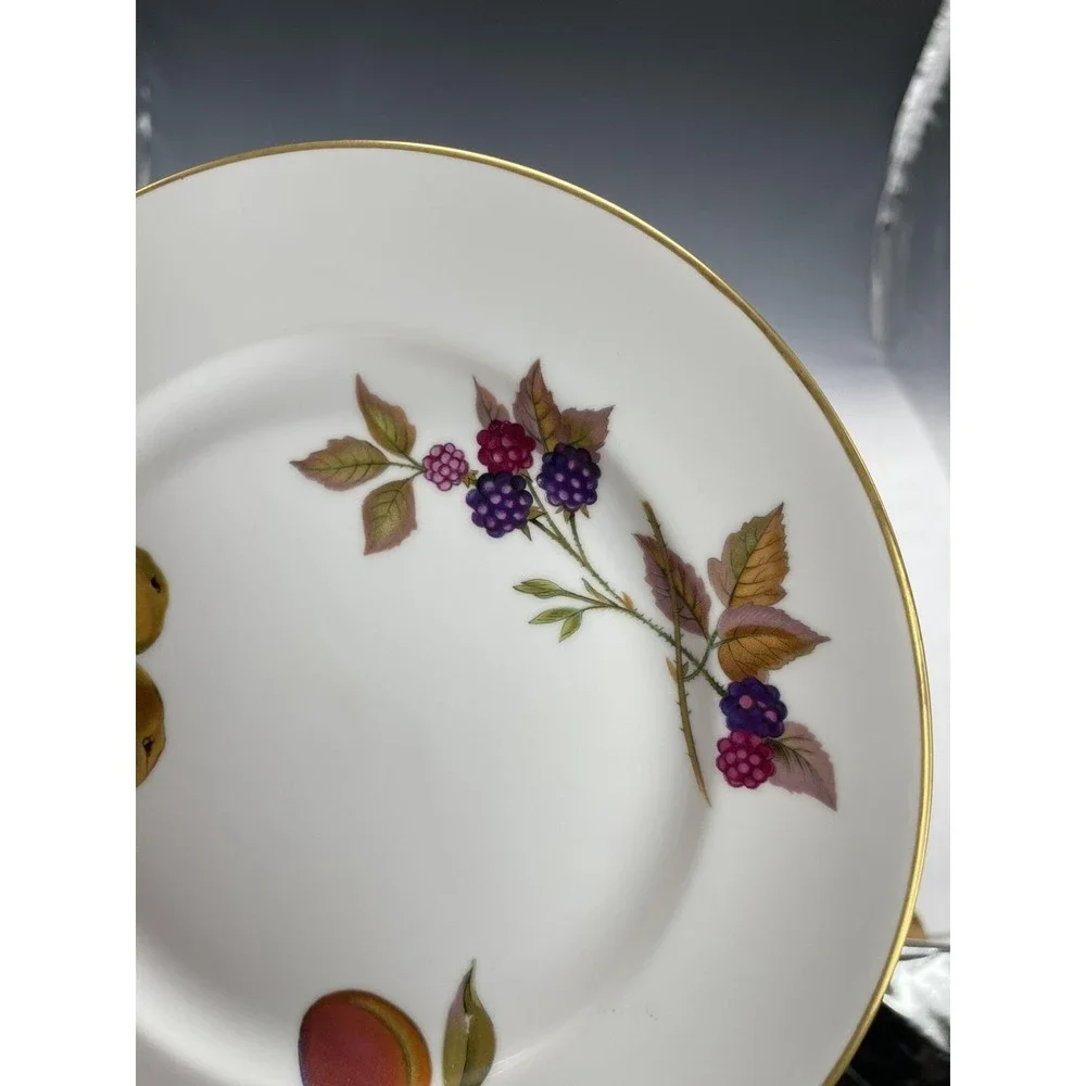 Royal Worcester Evesham Gold Rim 8